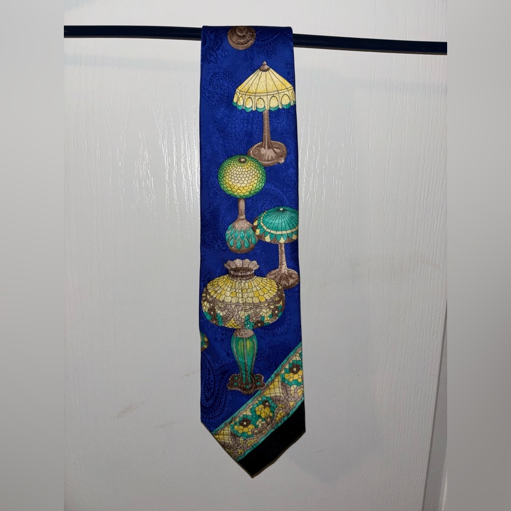 Vintage Leonard Paris Lamp Tie